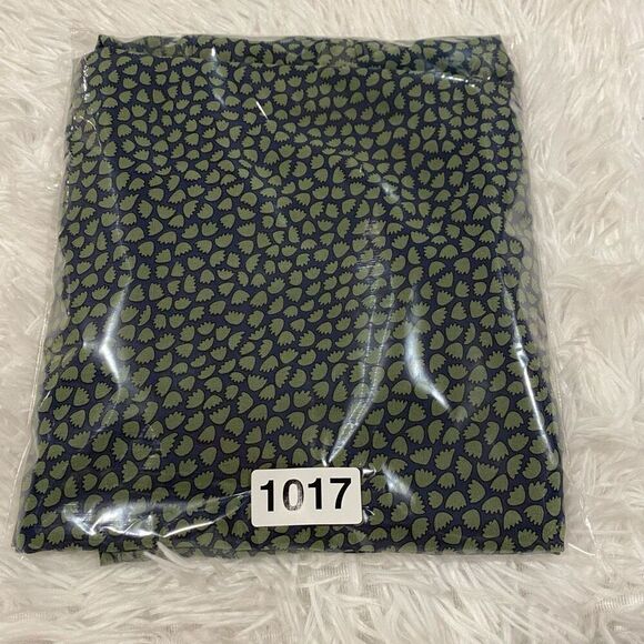 Gerard Darel Silk Short Sleeve Blouse in Green Blue Size 42 - Picture 8 of 9